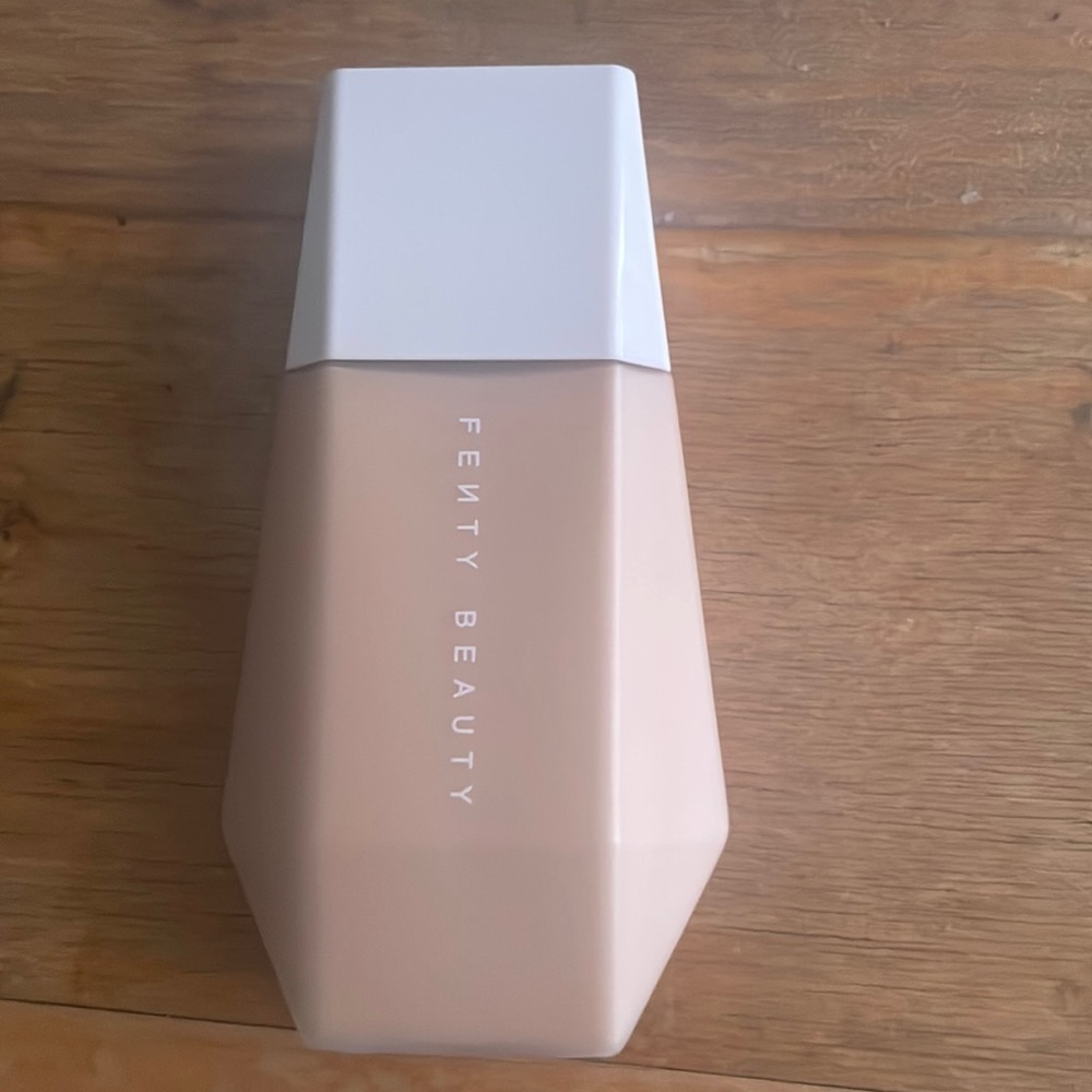 Fenty Beauty Eaze Drop